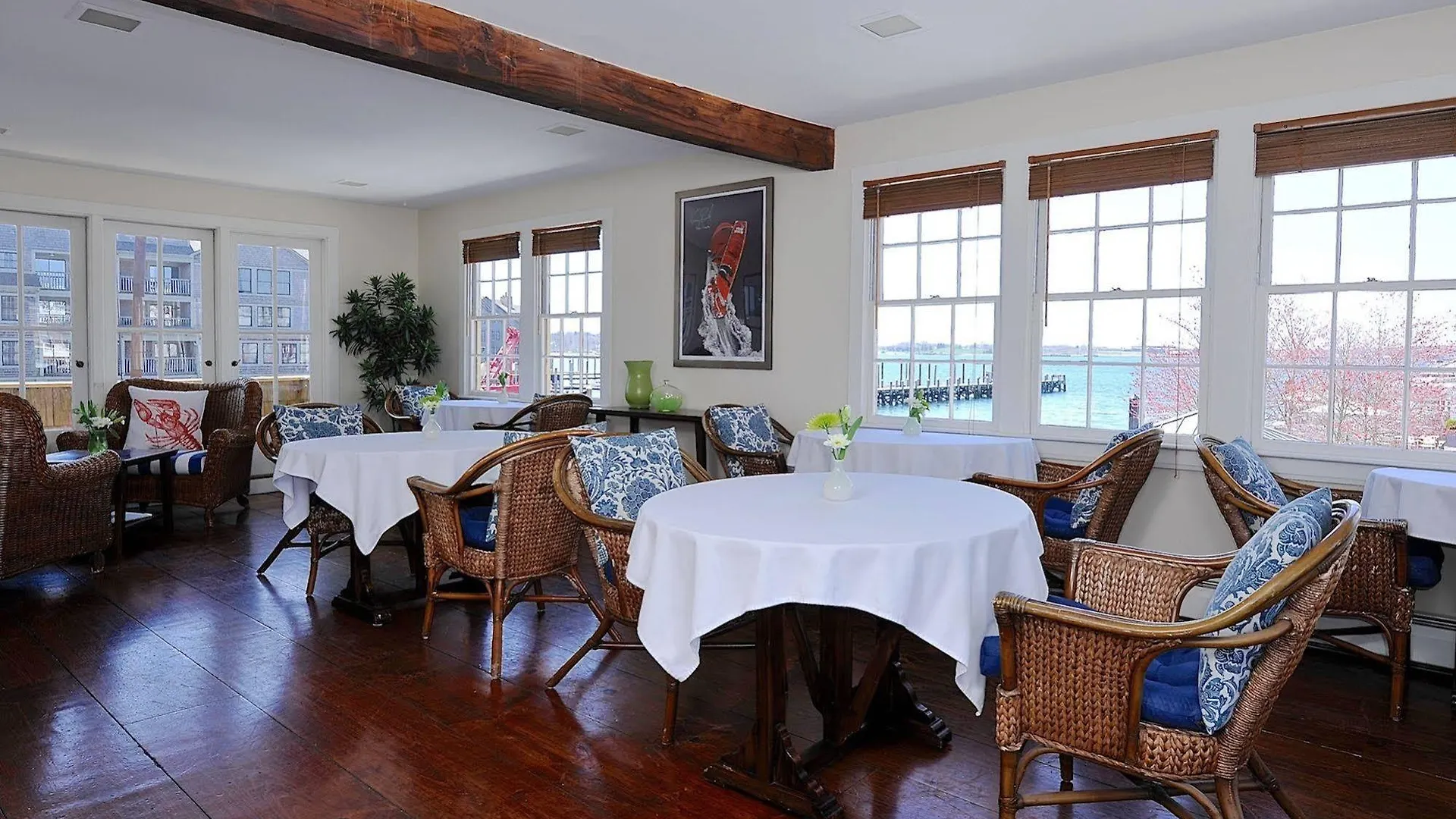 Harborside 3* Newport