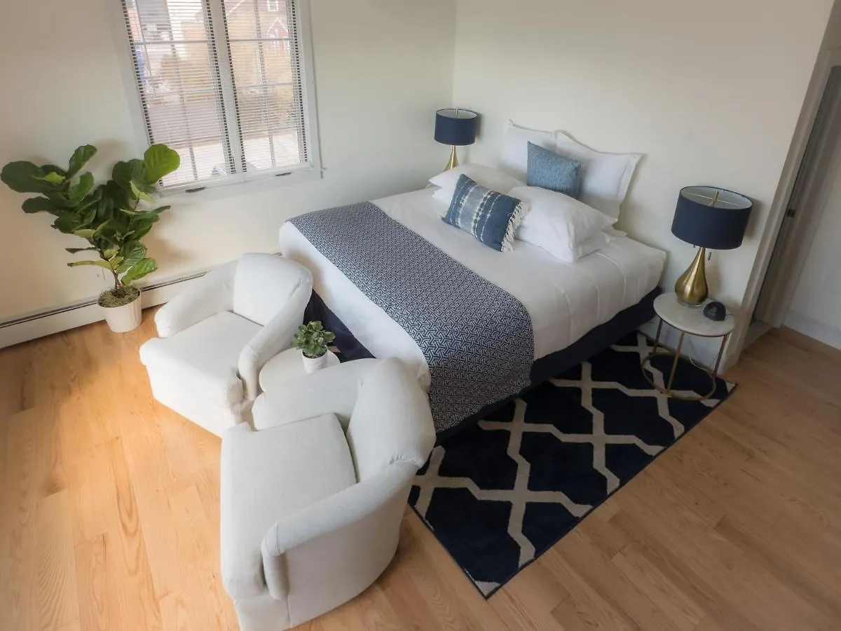 Harborside 3* Newport
