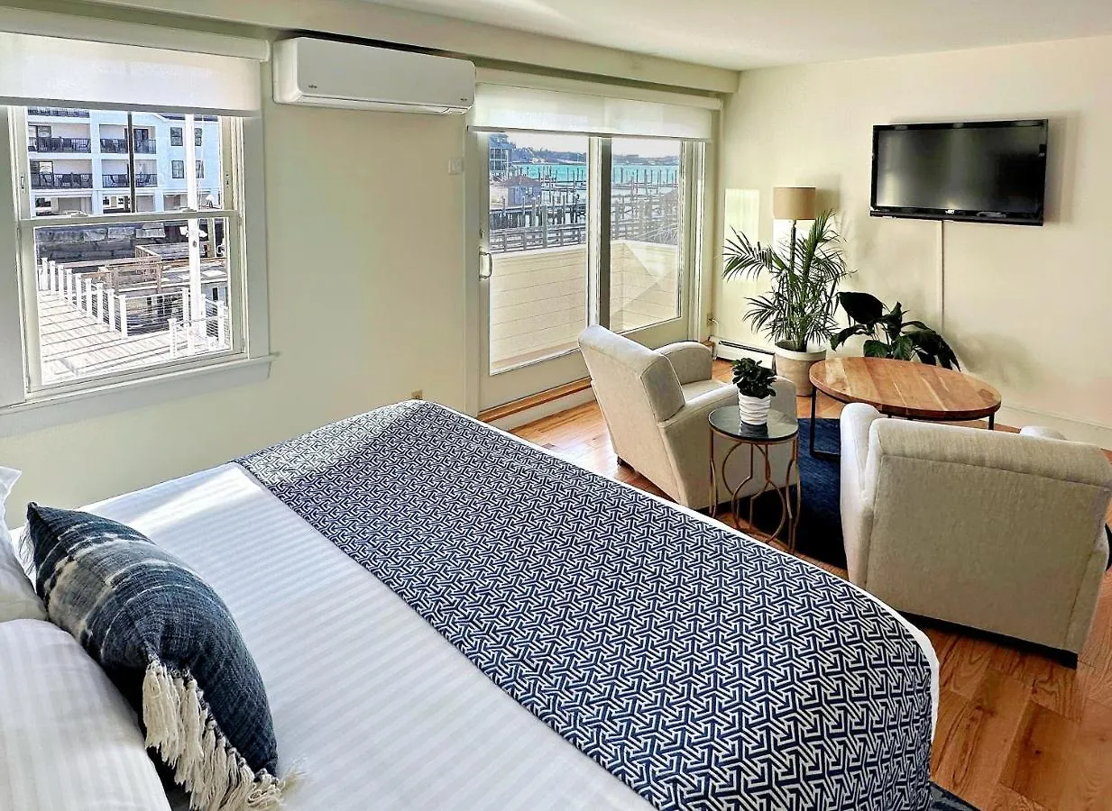 Harborside 3* Newport
