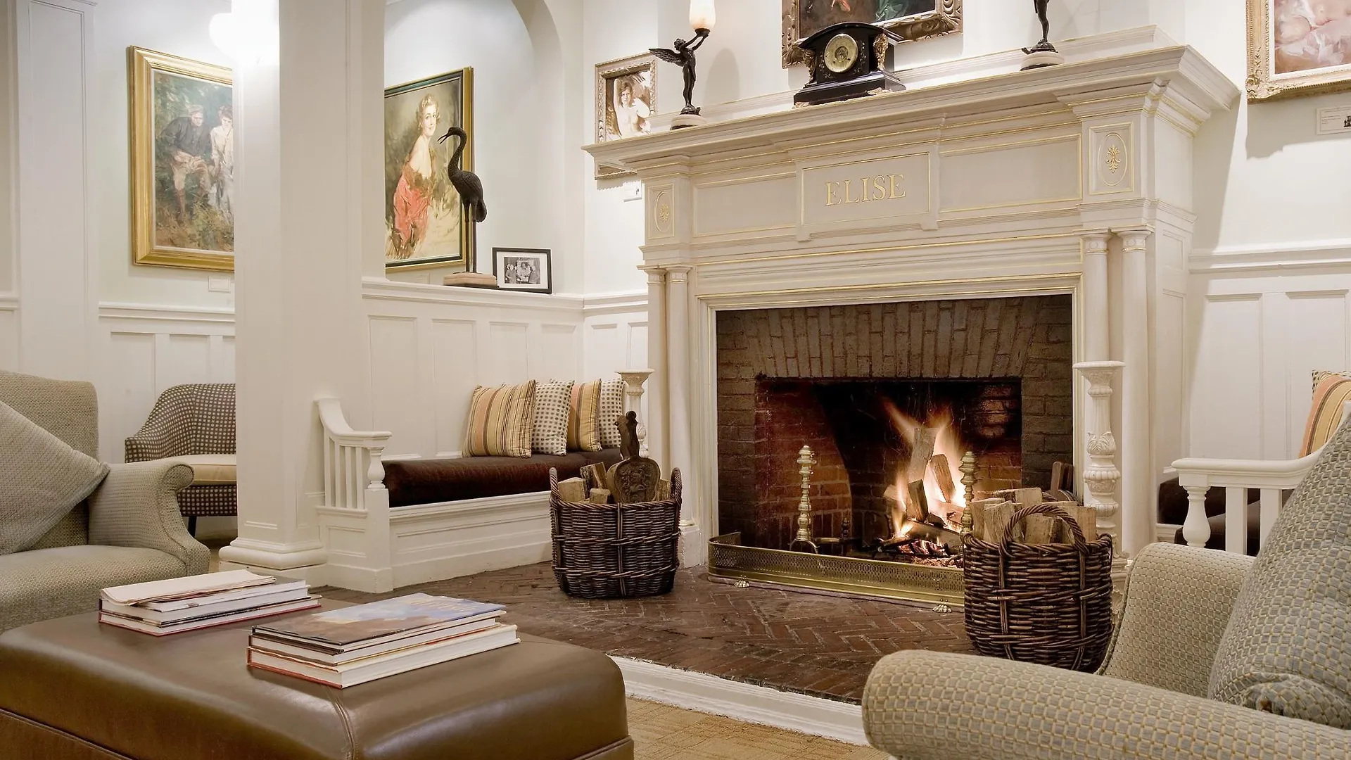 The Vanderbilt, Collection Newport