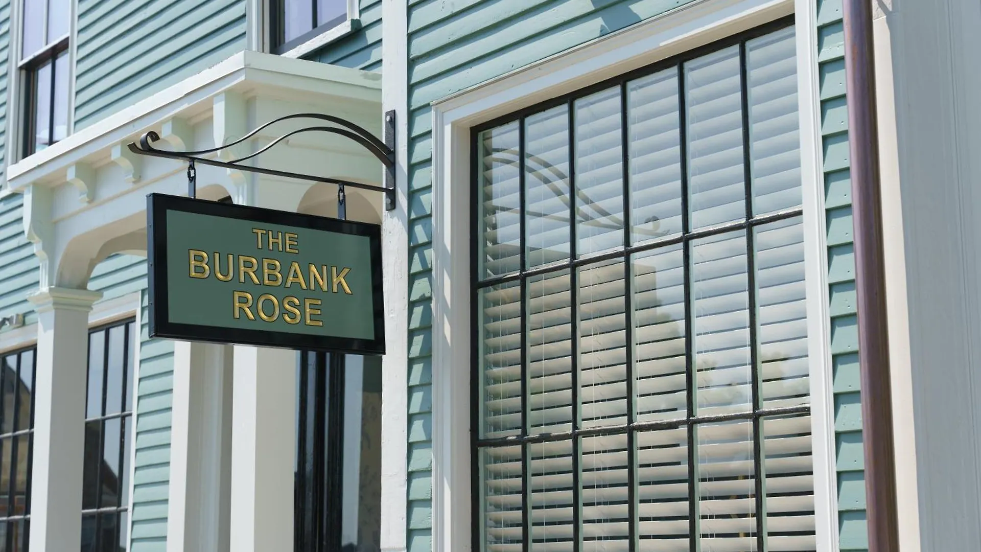 The Burbank Rose Bed & Breakfast