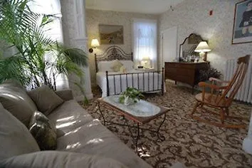 Bed & Breakfast The Outlook 3*