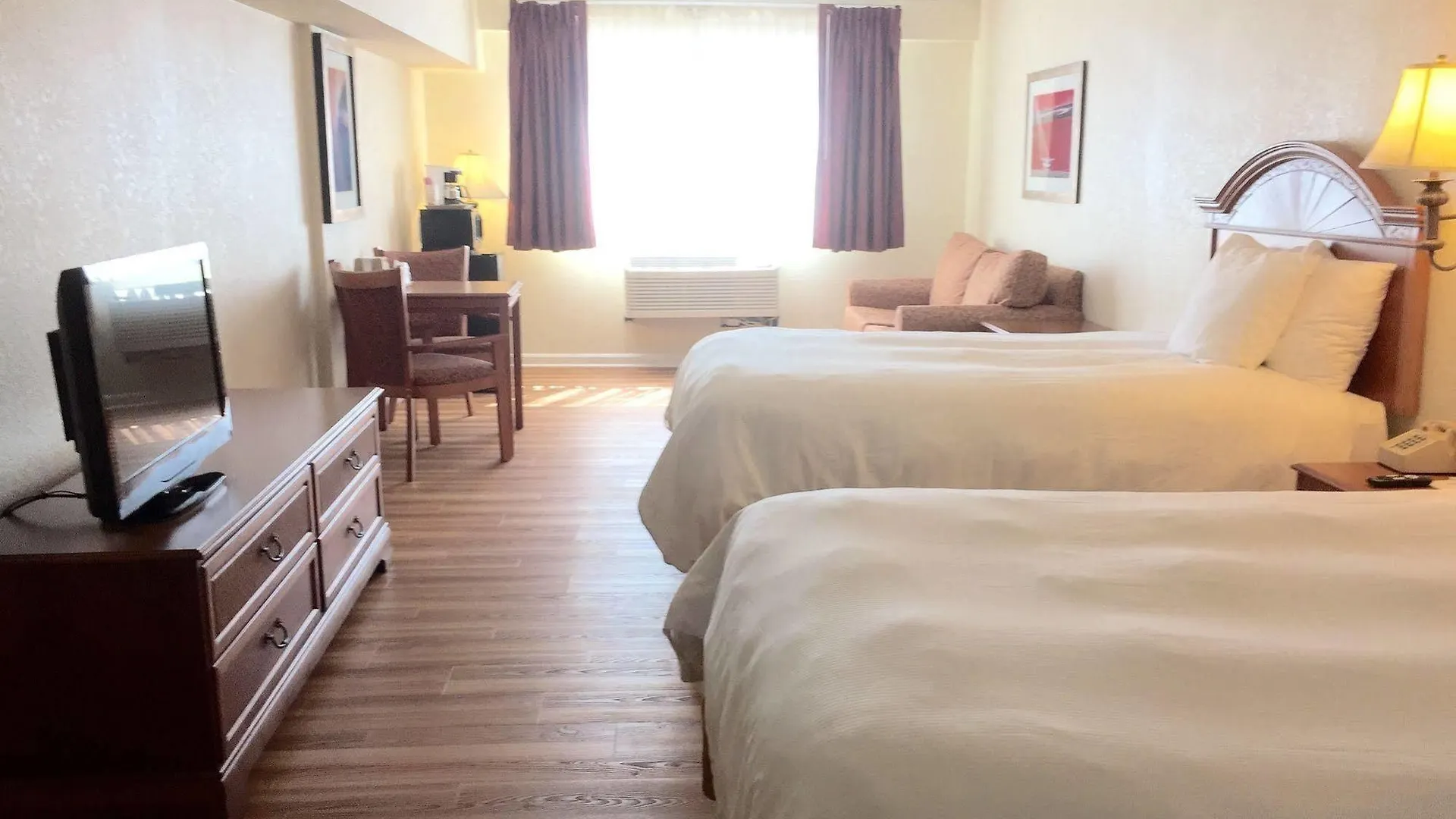 Hotell Mainstay And Conference Center 3*
