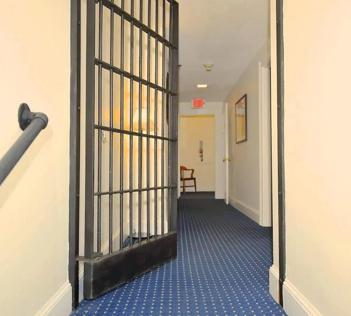 Jailhouse 3*