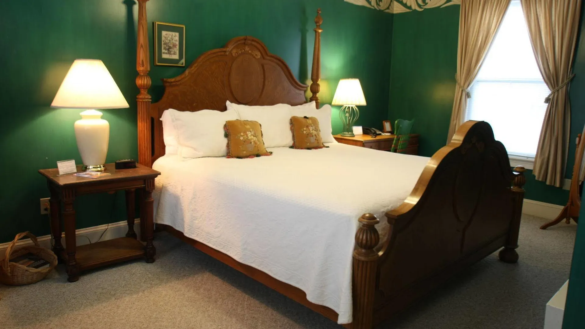 Bed and Breakfast Admiral Fitzroy 2*