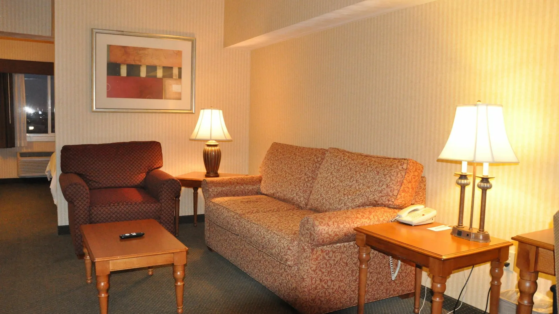 Mainstay And Conference Center