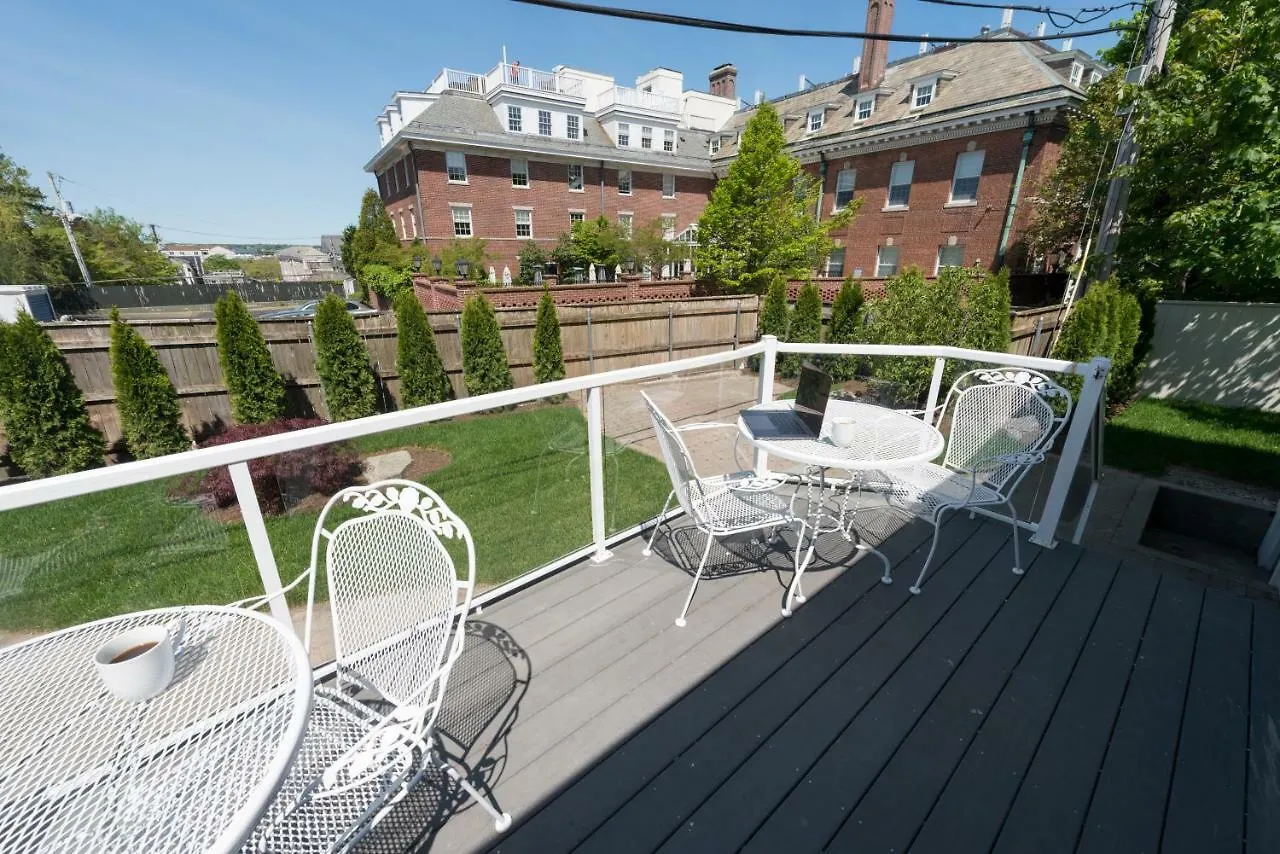 The Outlook Bed & Breakfast 3*